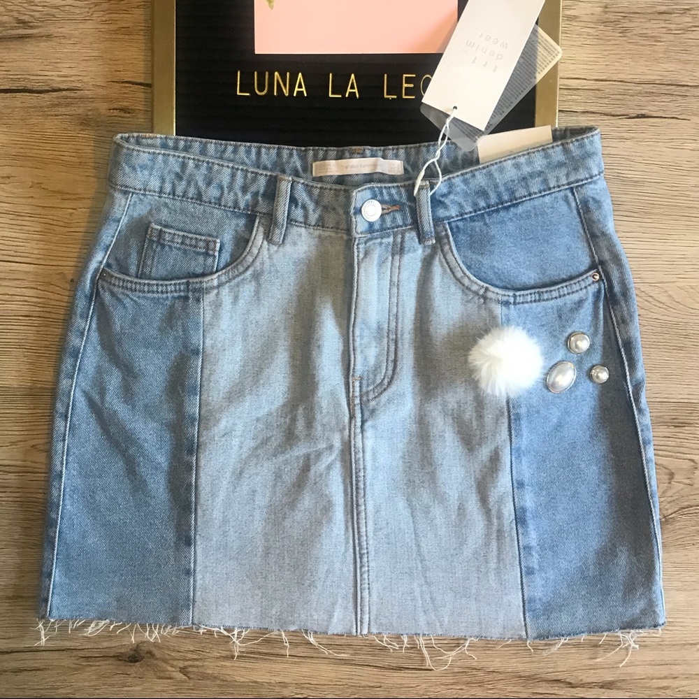 NWT Zara Trafaluc Denimwear Mini Skirt, Small